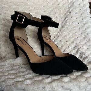 Stiletto Ankle Strap Pointy Toe heels W 9.5